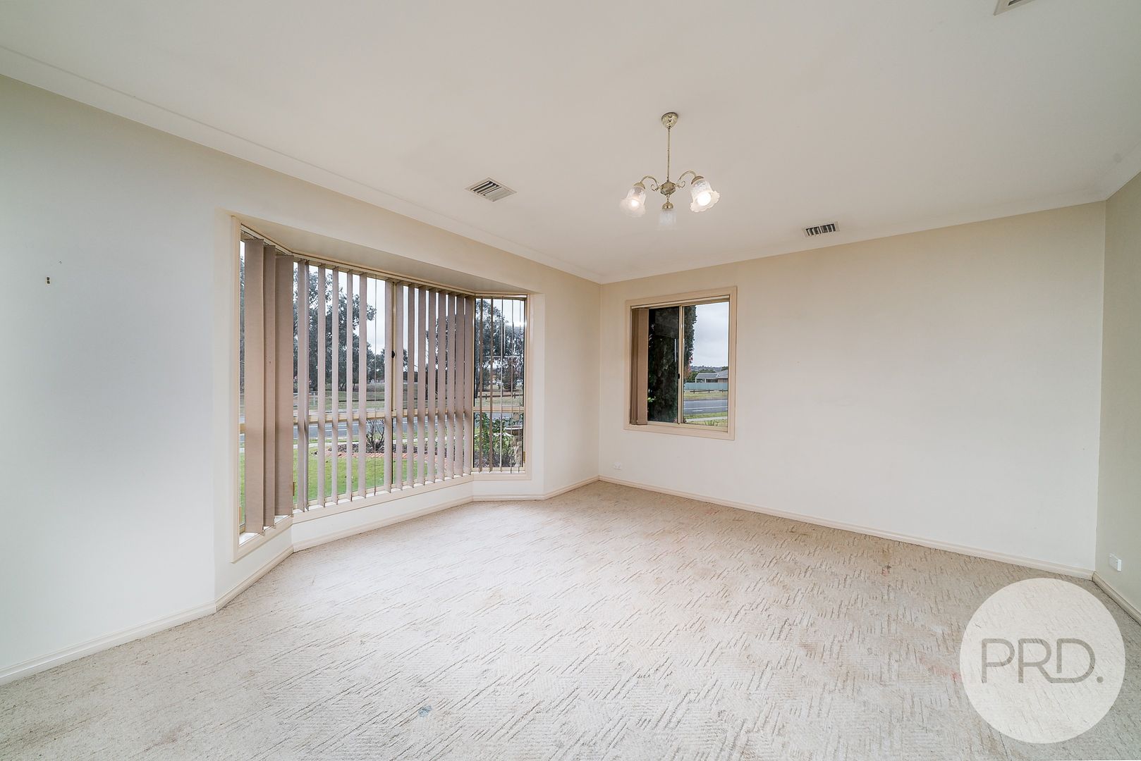 34 Yentoo Drive, Glenfield Park NSW 2650 House For Rent Domain