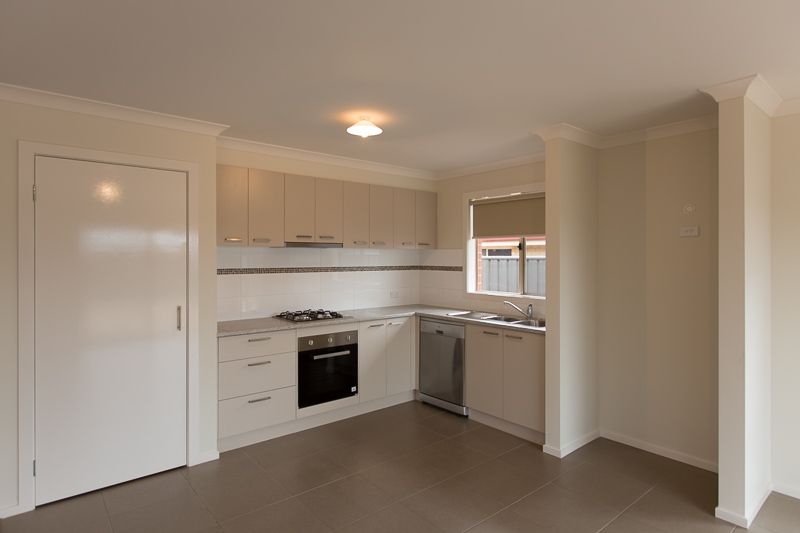 3 bedrooms House in 11 Aspect Drive HUNTLY VIC, 3551