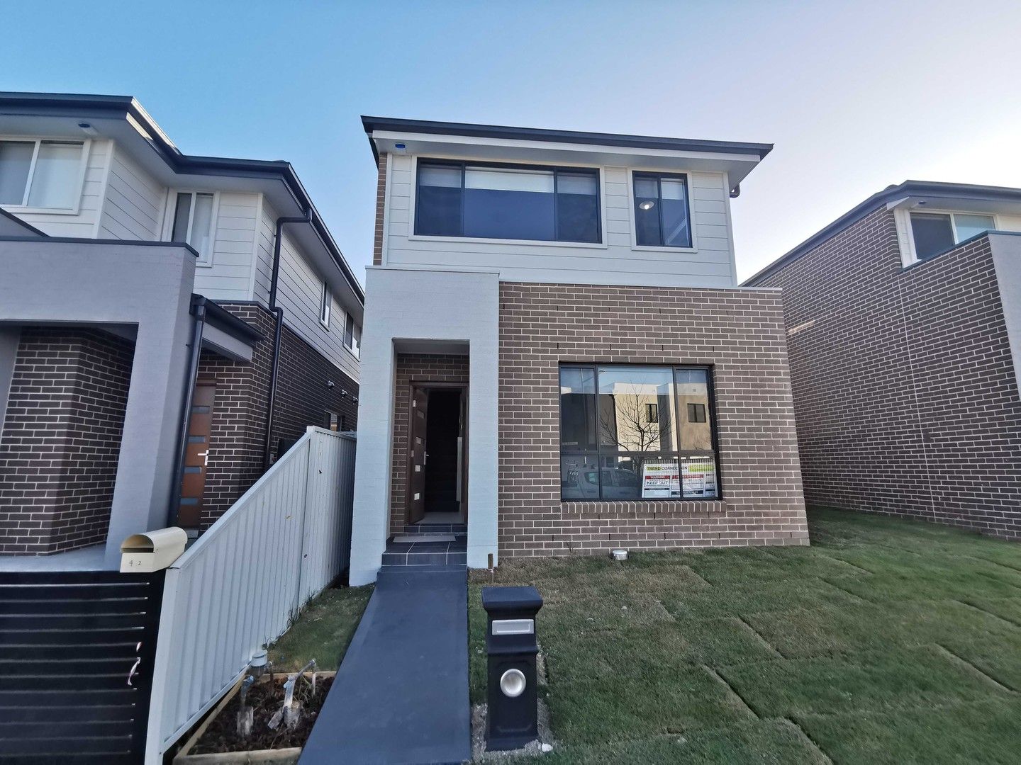 4 bedrooms House in 40 Cunningham Crescent BARDIA NSW, 2565