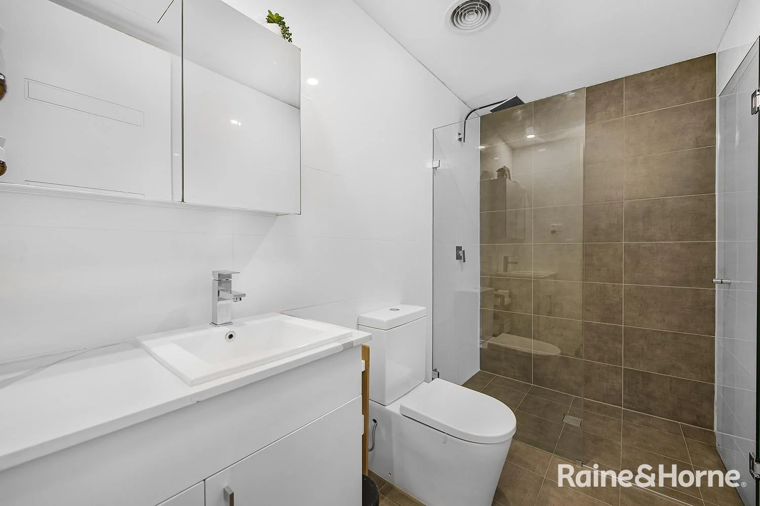 Additional image 8 of 313/10 Fielder Street, West Gosford NSW 2250