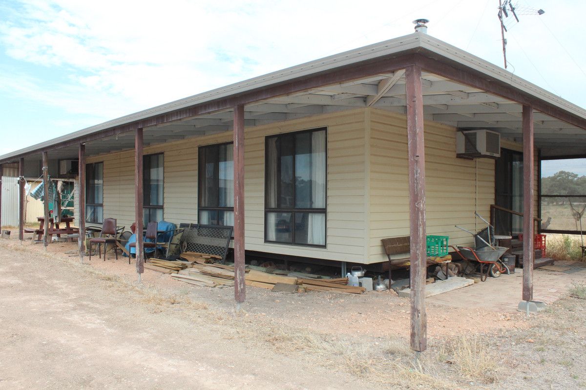 "Mercal" Pretty Pine Road, Moulamein NSW 2733 House for Sale