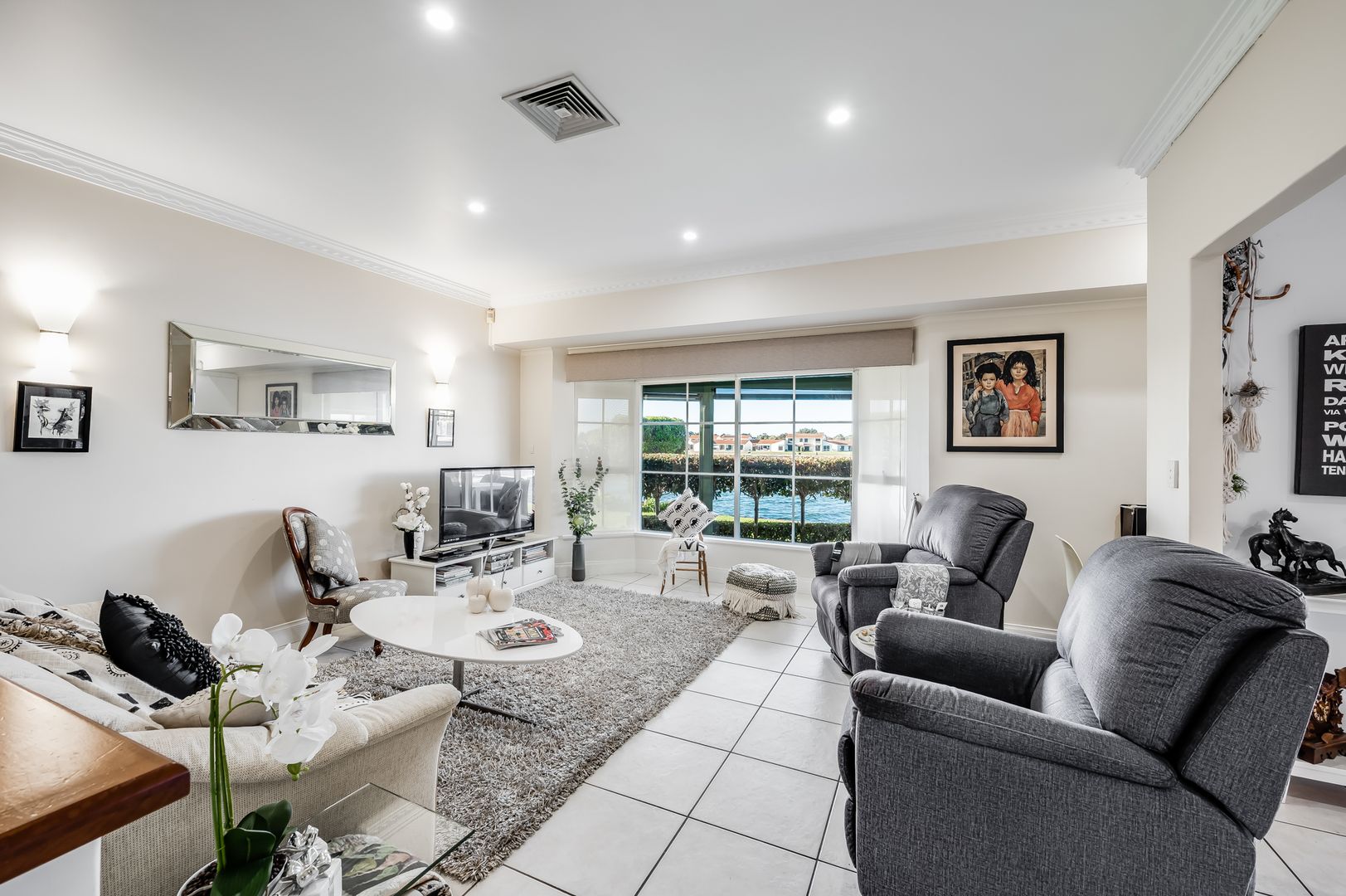 2/58 Military Road, Tennyson SA 5022, Image 1