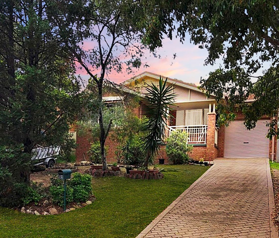 31 Mary St, Macquarie Fields NSW 2564 House For Rent 620 Domain