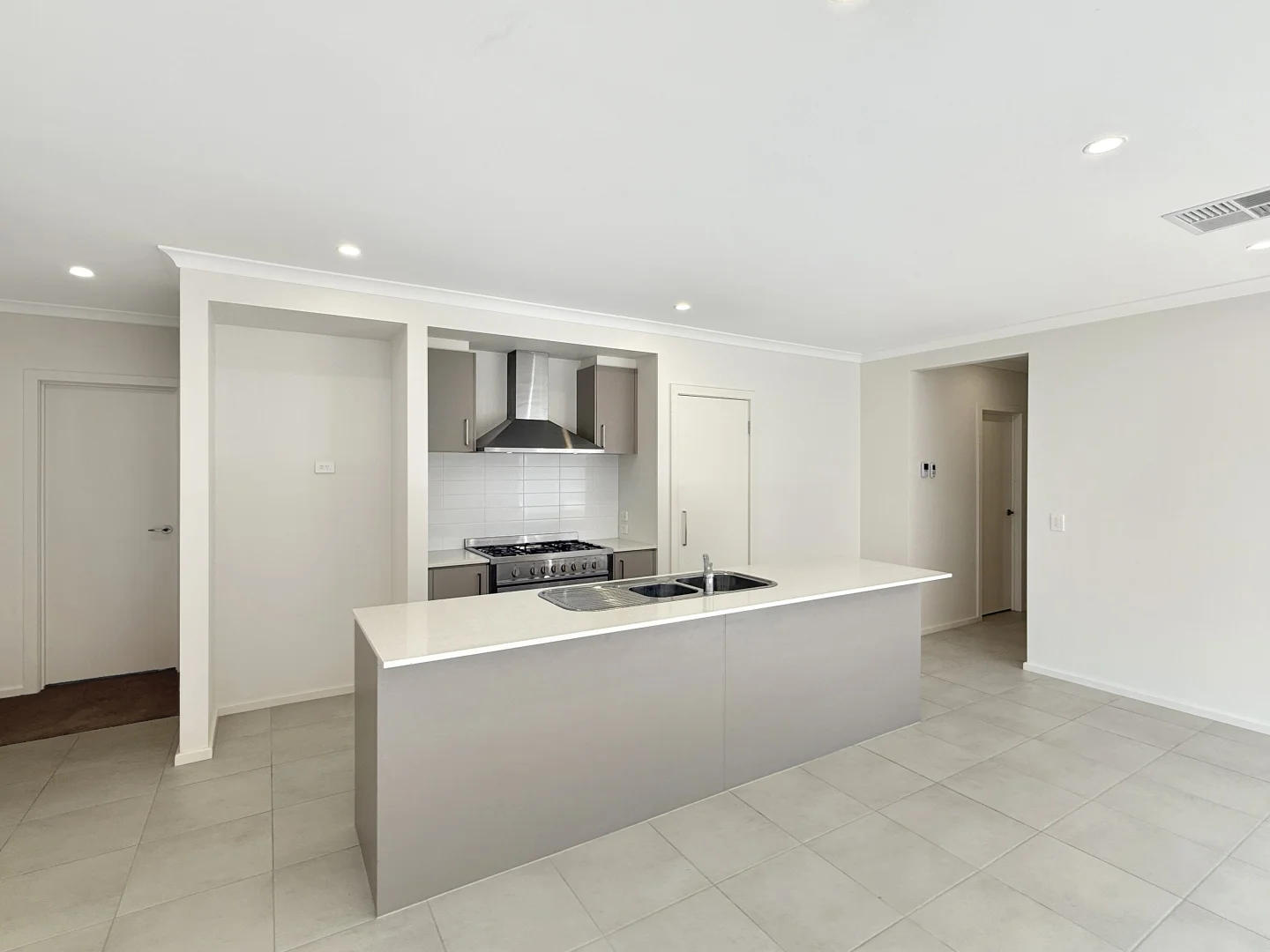 Additional image 4 of 28 Cavender Street, Mernda VIC 3754