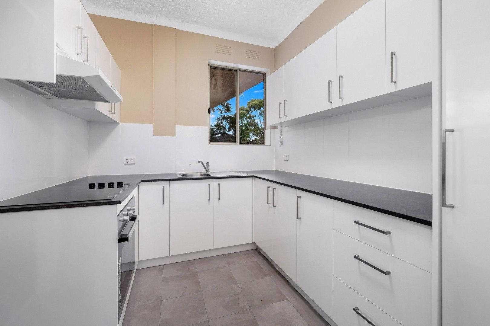 2 bedrooms Apartment / Unit / Flat in 6/2-4 Hamilton Street ALLAWAH NSW, 2218