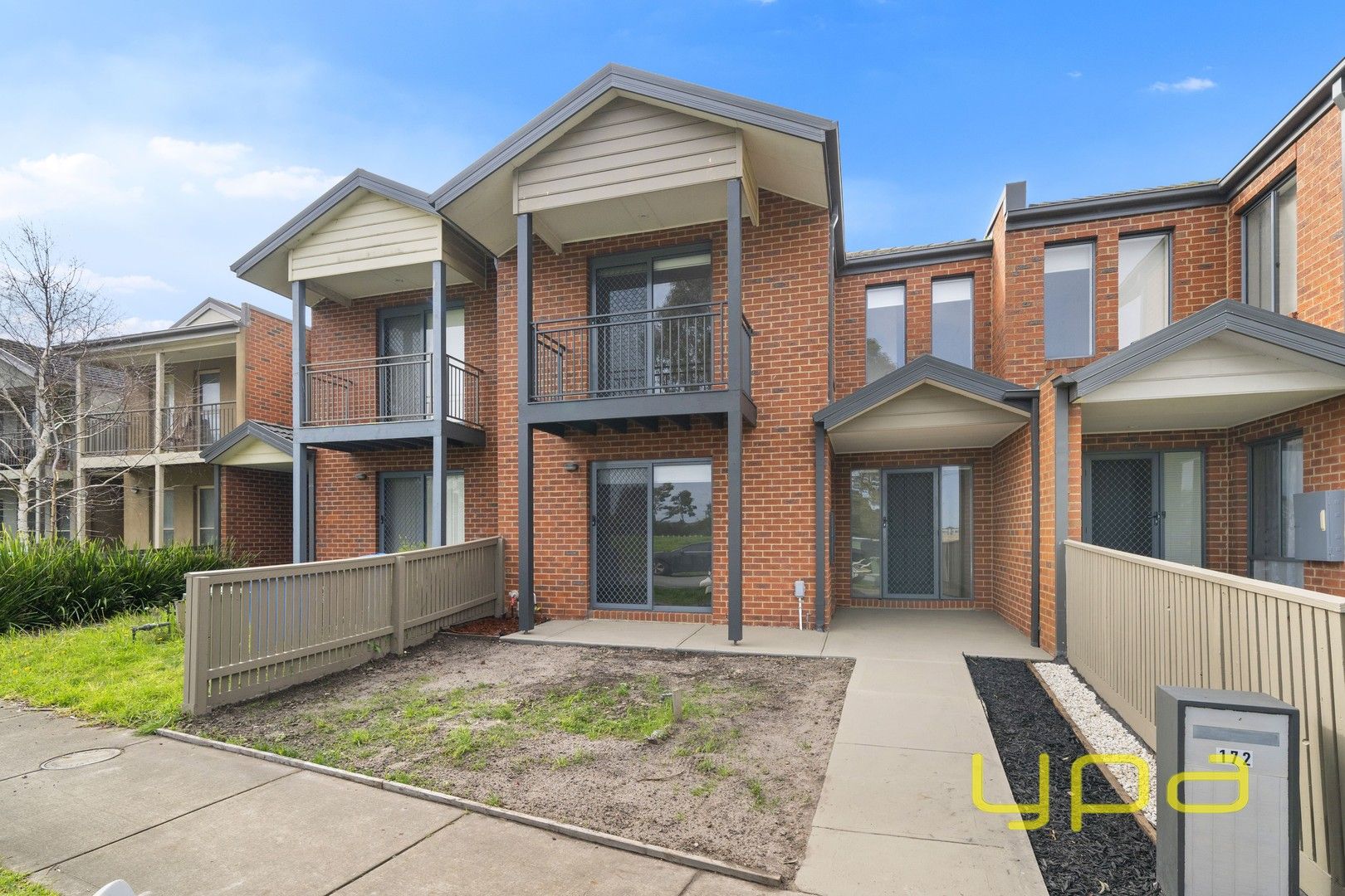3 bedrooms Townhouse in 172 Paterson Drive LYNBROOK VIC, 3975