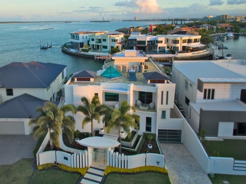 Sovereign Islands QLD 4216 5 beds house for Sale 2014568578 Domain