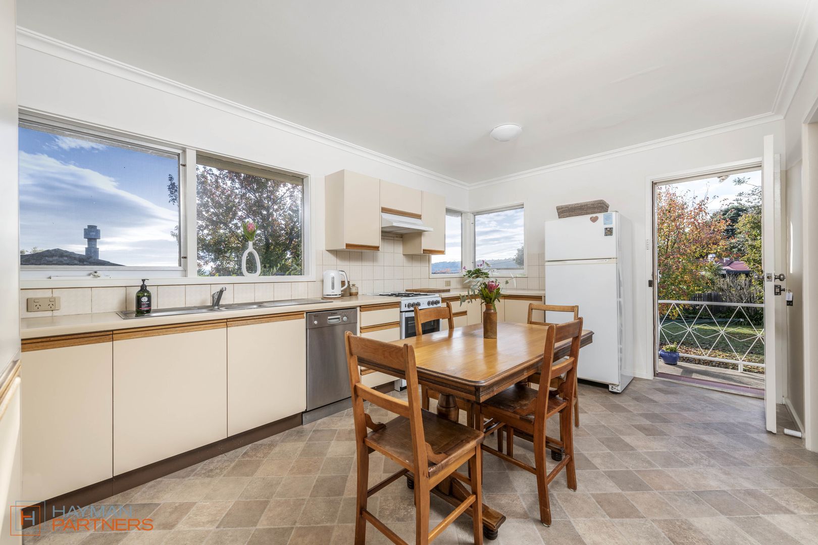 25 Parkhill Street, Pearce ACT 2607, Image 2