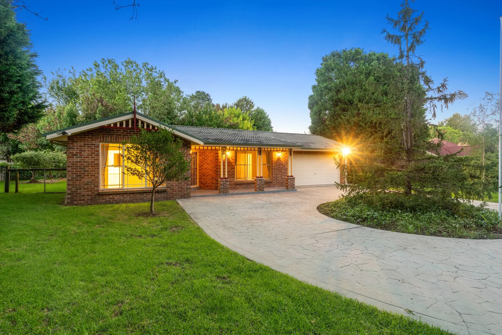 11 Cypress Parade, Bowral NSW 2576