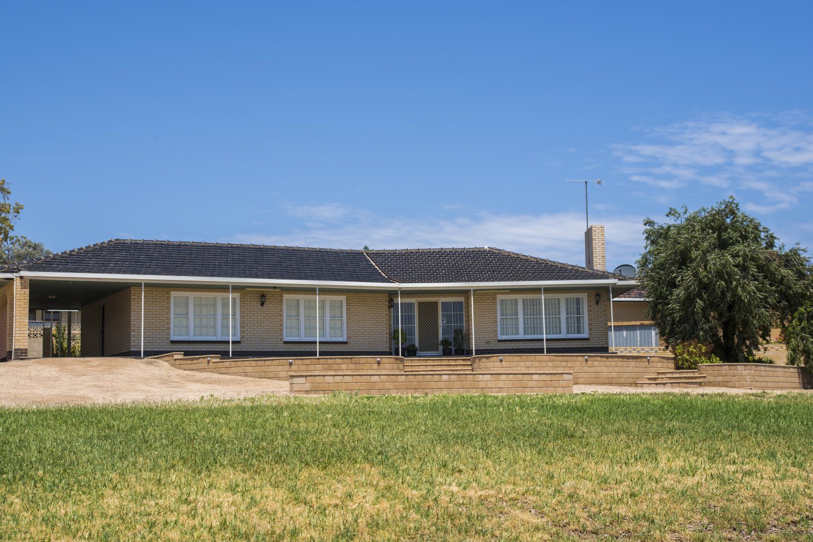 17 Eyre Avenue, Streaky Bay SA 5680 House For Rent 140 Domain