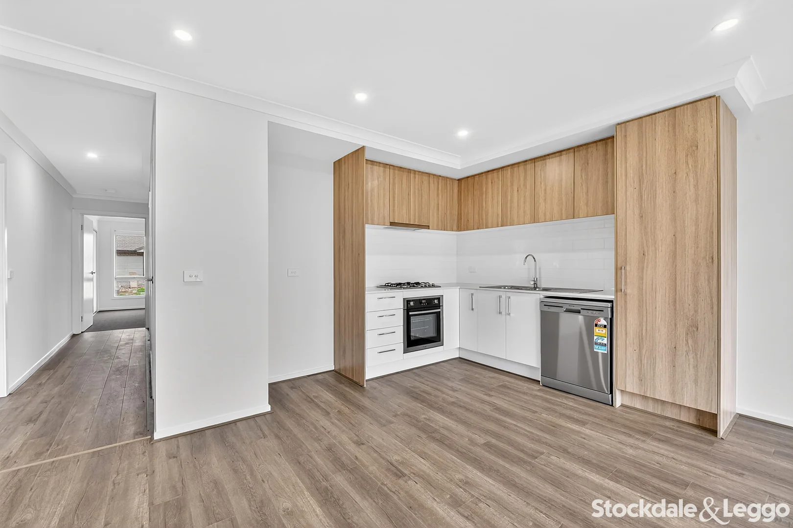 Additional image 6 of 19 Romanesque Drive, Deanside VIC 3336