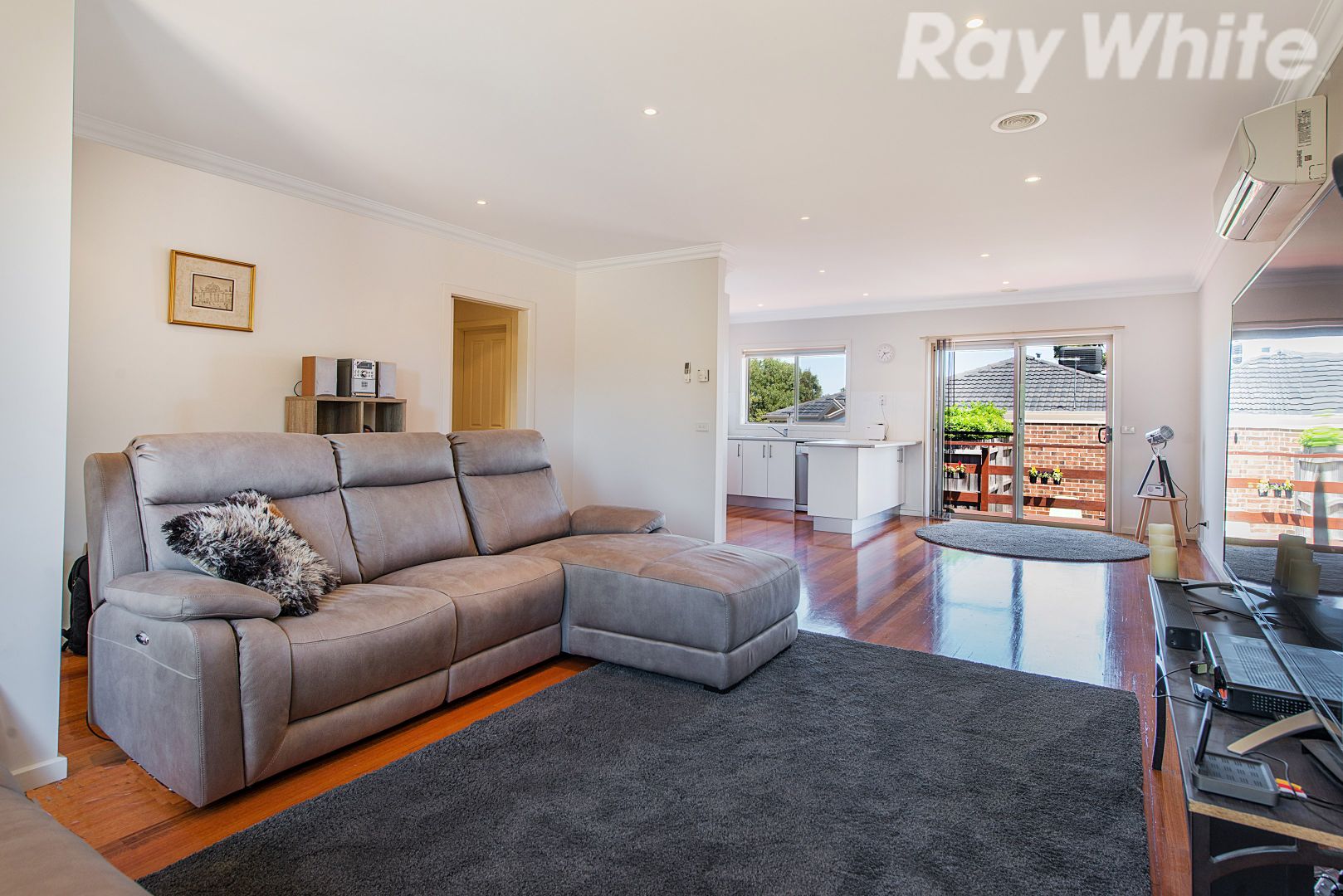 1/10 Falconer Road, Boronia VIC 3155, Image 2