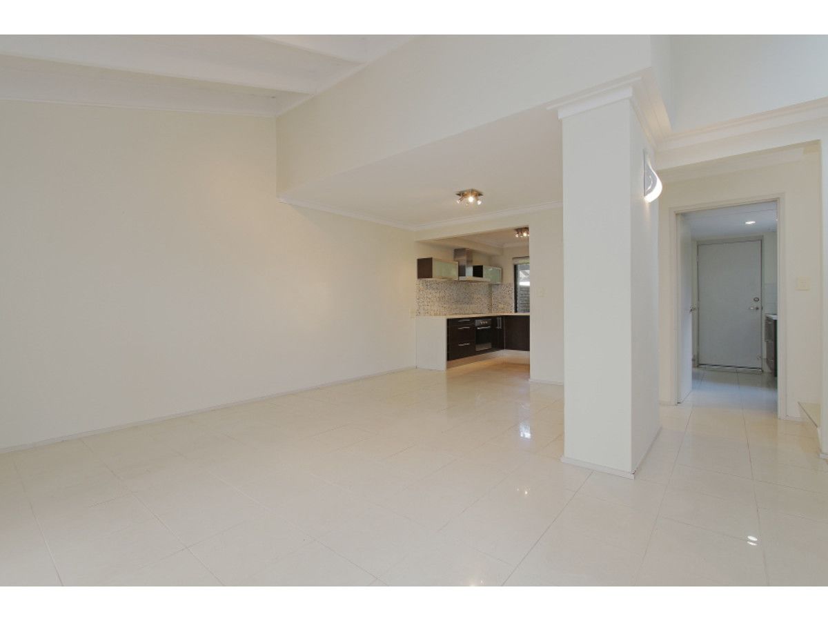 6/1 Macleod Road, Applecross WA 6153 Townhouse For Rent Domain