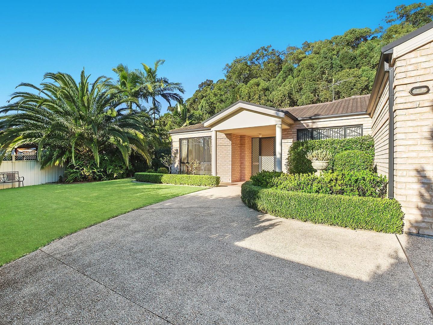 71 Green Point Drive, Belmont Property History & Address Research