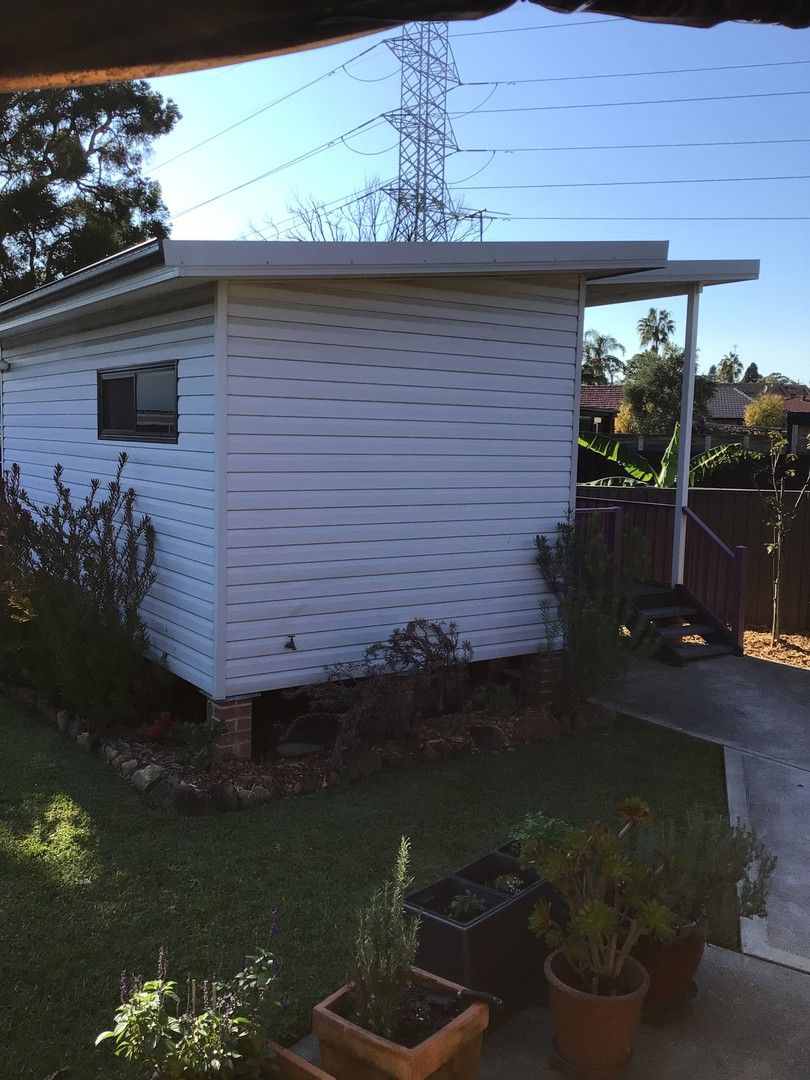 1 bedrooms House in 8a Altona Place GREENACRE NSW, 2190