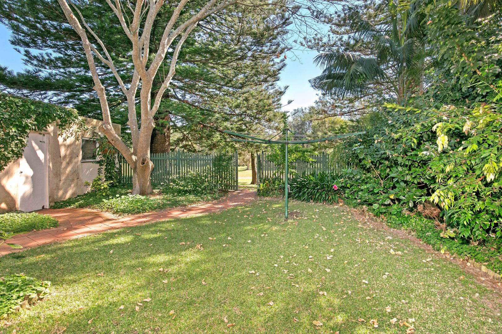 1/23 Eurobin Avenue, Manly NSW 2095, Image 2