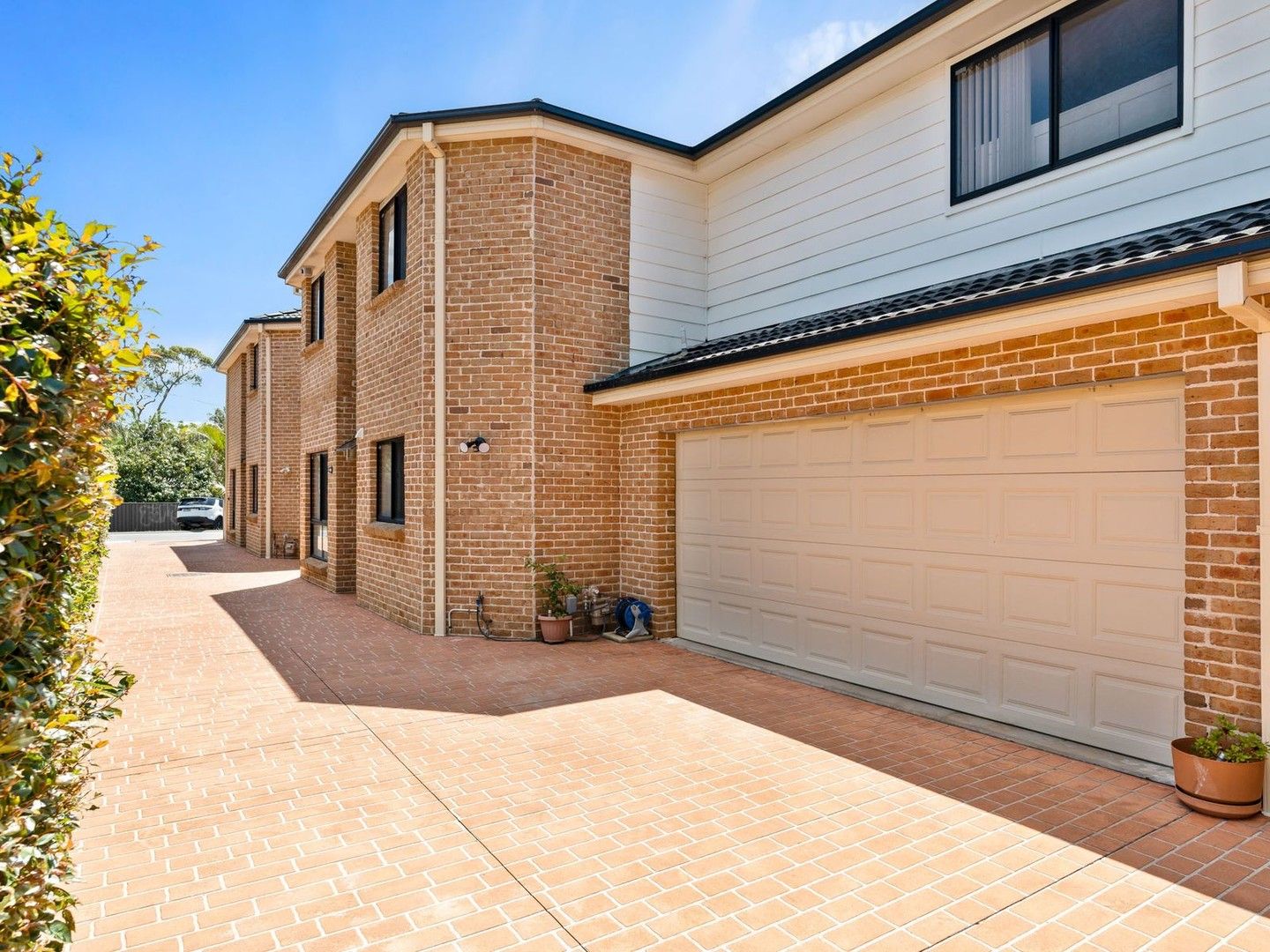 4 bedrooms Townhouse in 2/56 Gallipoli Avenue BLACKWALL NSW, 2256
