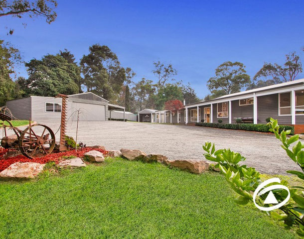 32 View Hill Road, Cockatoo VIC 3781