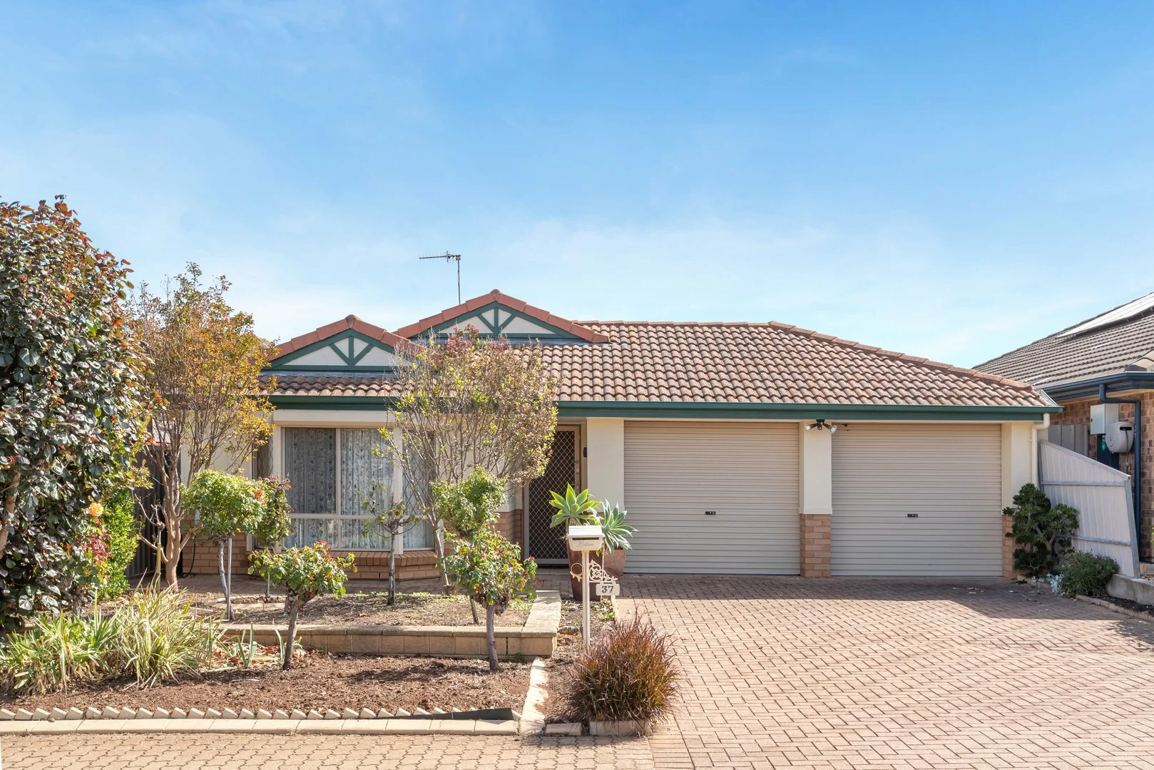37 Wallace Drive, Craigmore SA 5114