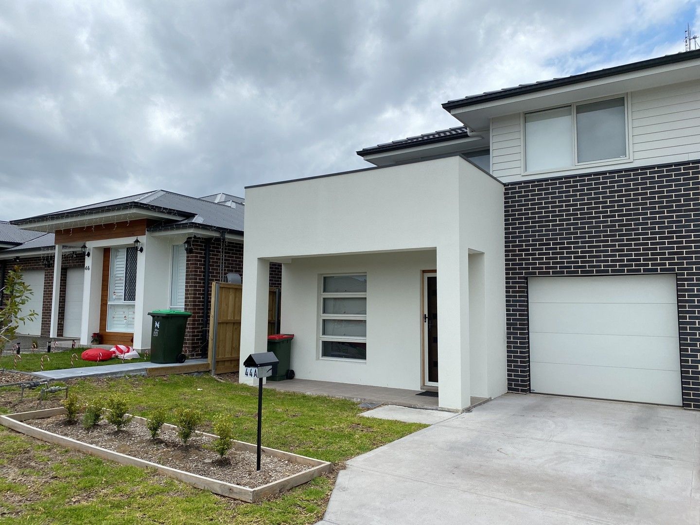 4 bedrooms Townhouse in 44A Kurrabung Drive FLETCHER NSW, 2287