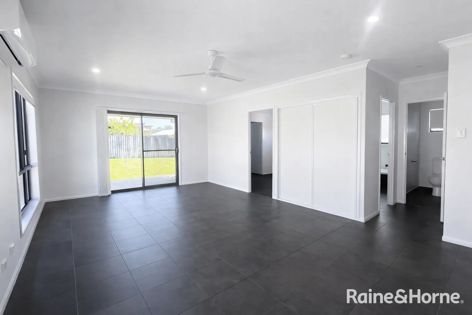 Additional image 4 of 10 Scampi Drive, Clinton QLD 4680