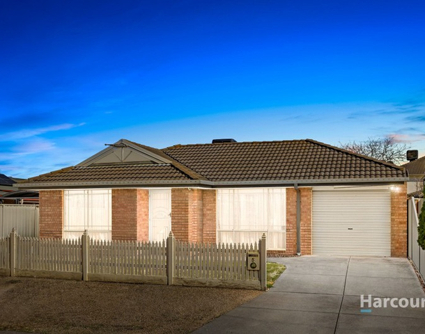 5 Hampson Place, Caroline Springs VIC 3023