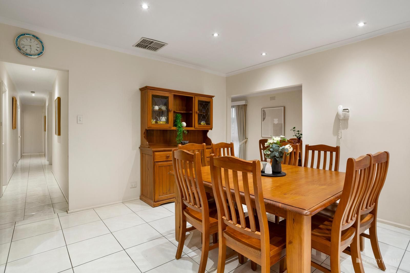 15 Saxon Street, Doncaster VIC 3108, Image 2