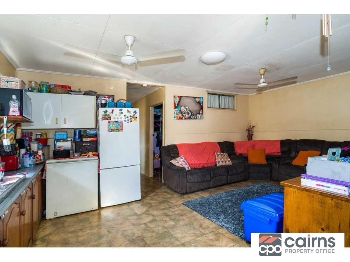 268 McCoombe Street, Westcourt QLD 4870, Image 2