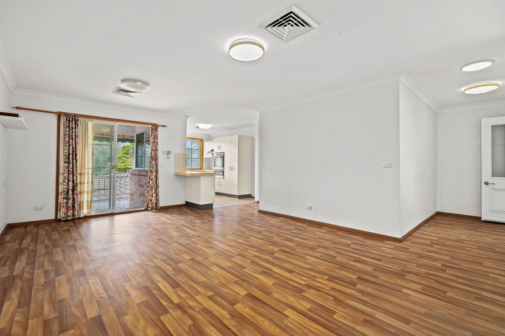13/223-225 Brisbane Water Drive, Point Clare NSW 2250 - Apartment For ...