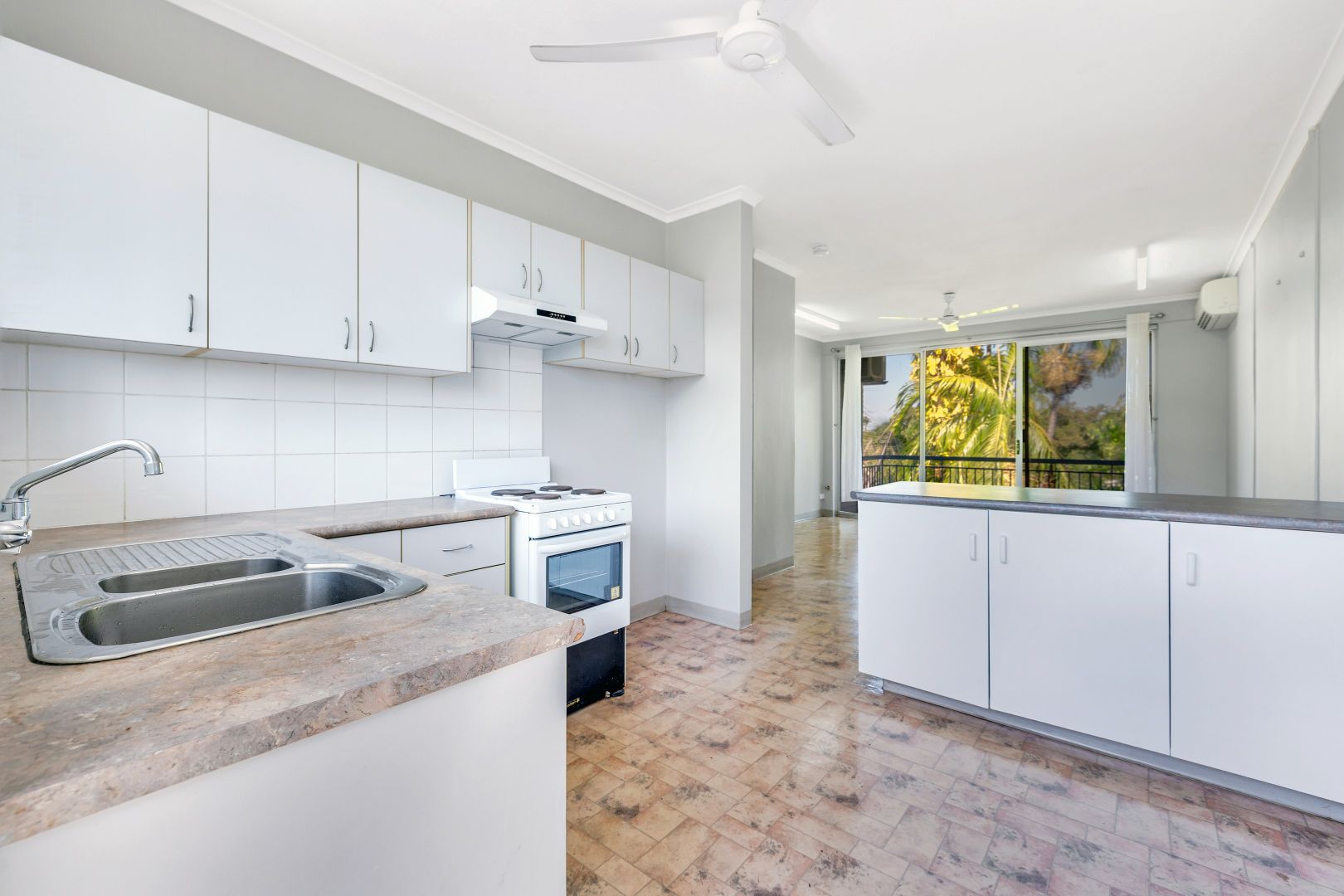 14/14 Hickory Street, Nightcliff NT 0810, Image 2