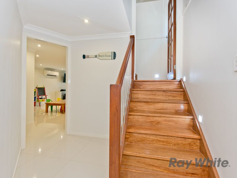 28 O'Quinn Street, Nudgee Beach QLD 4014, Image 2