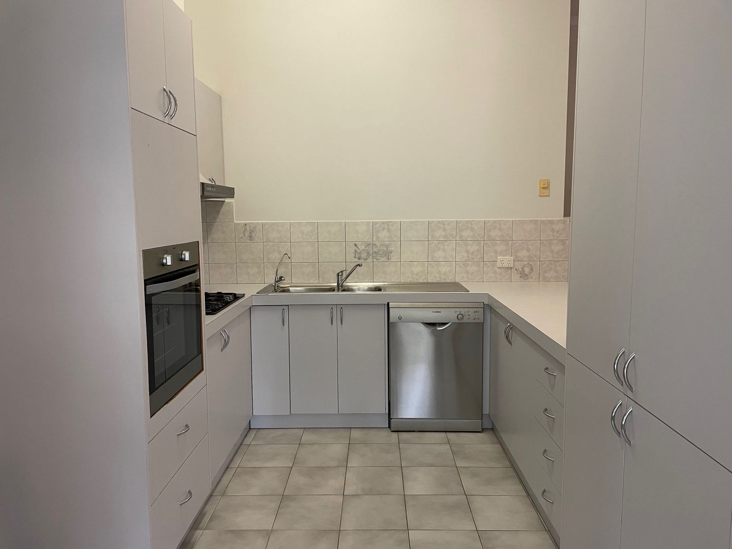 16 Golden Glade, Strathdale VIC 3550 House For Rent Domain