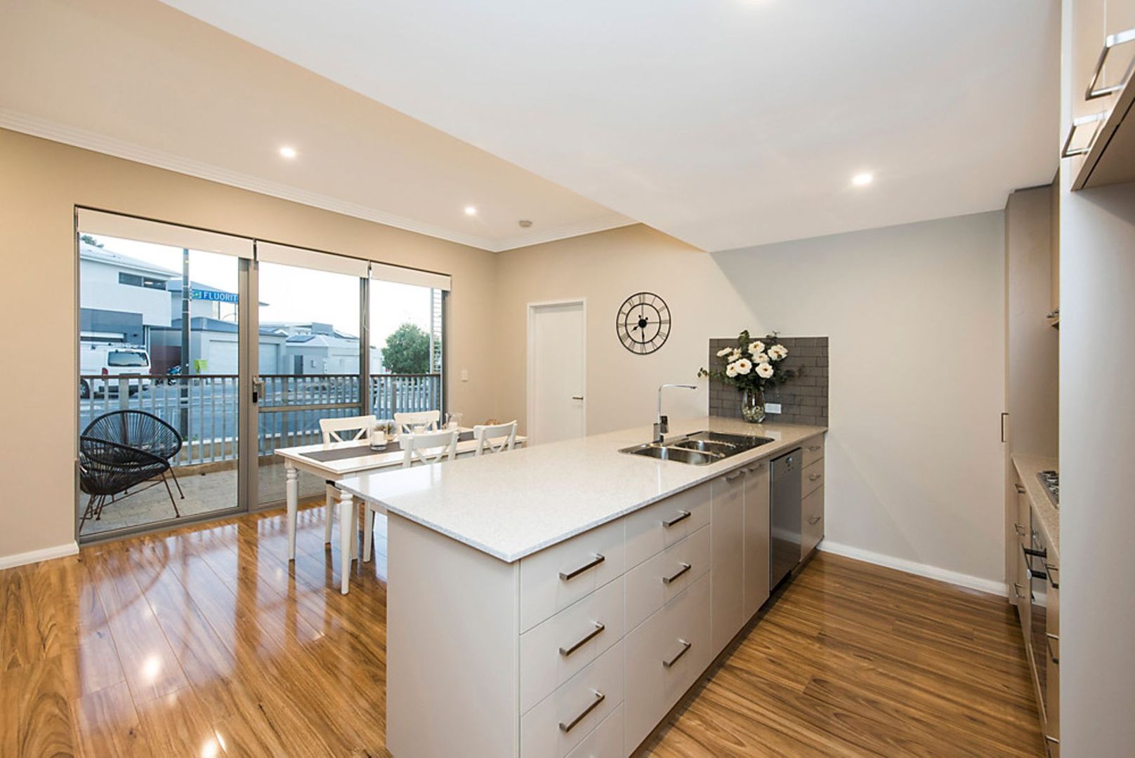 2/2 Fluorite Way, Carine WA 6020, Image 2