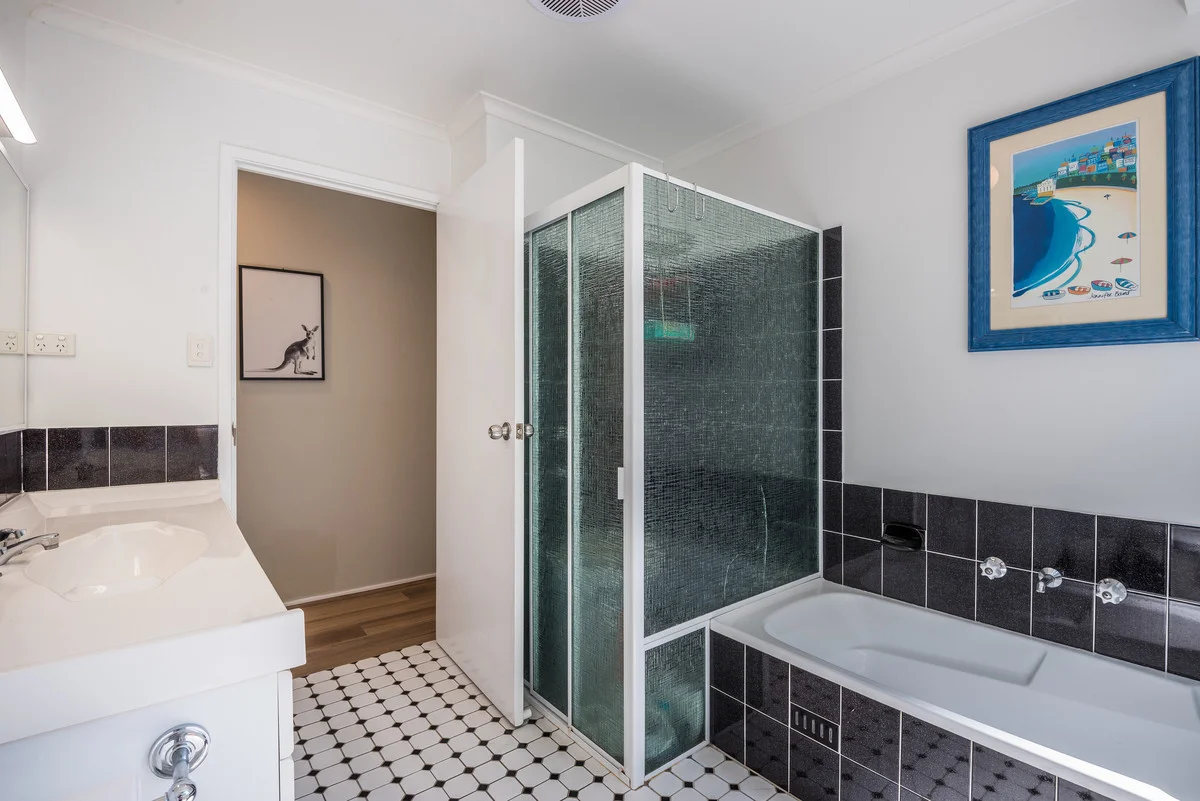 Additional image 10 of 6 Stephen Close, Green Point NSW 2251