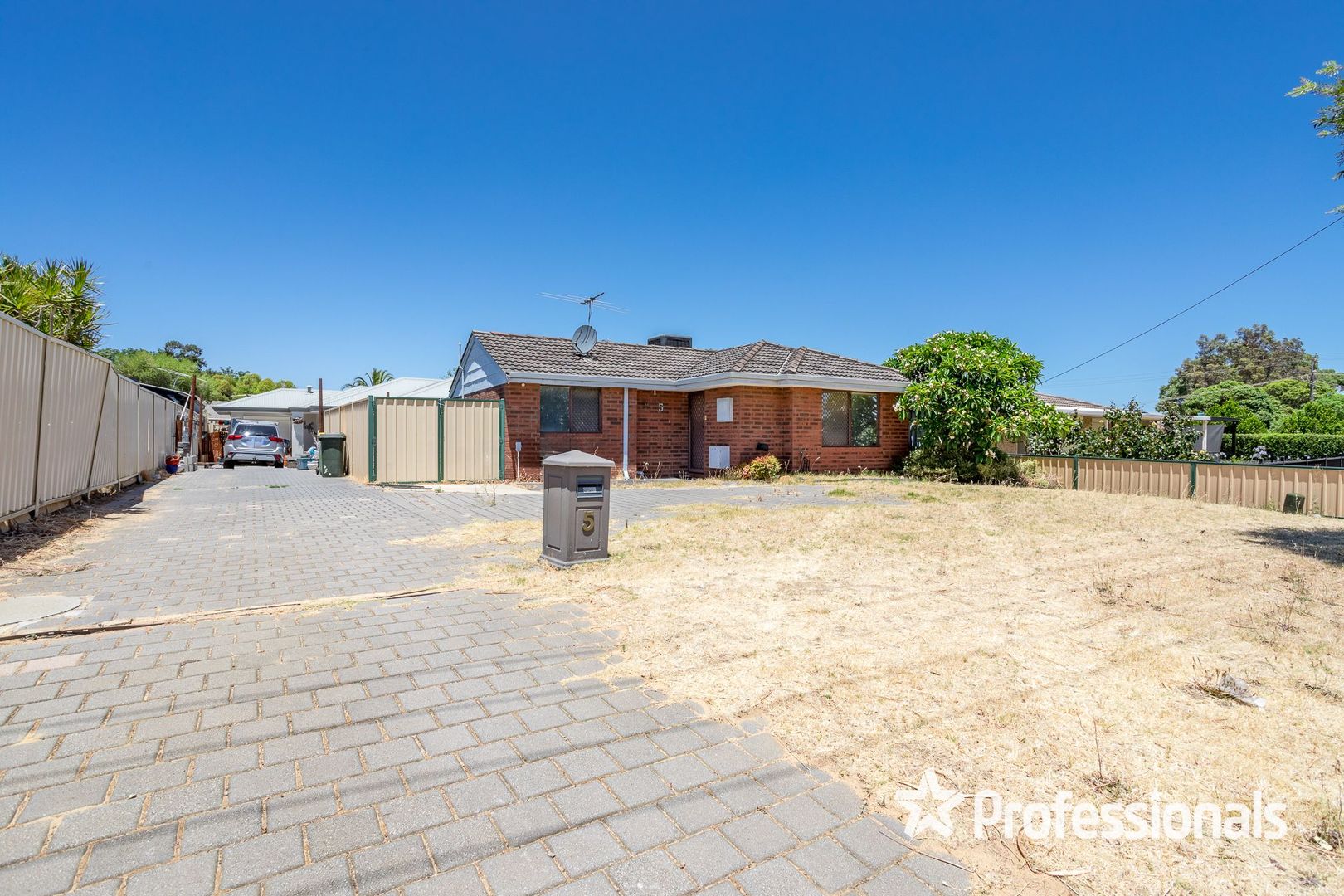 5 Brixey Court, Armadale WA 6112, Image 1