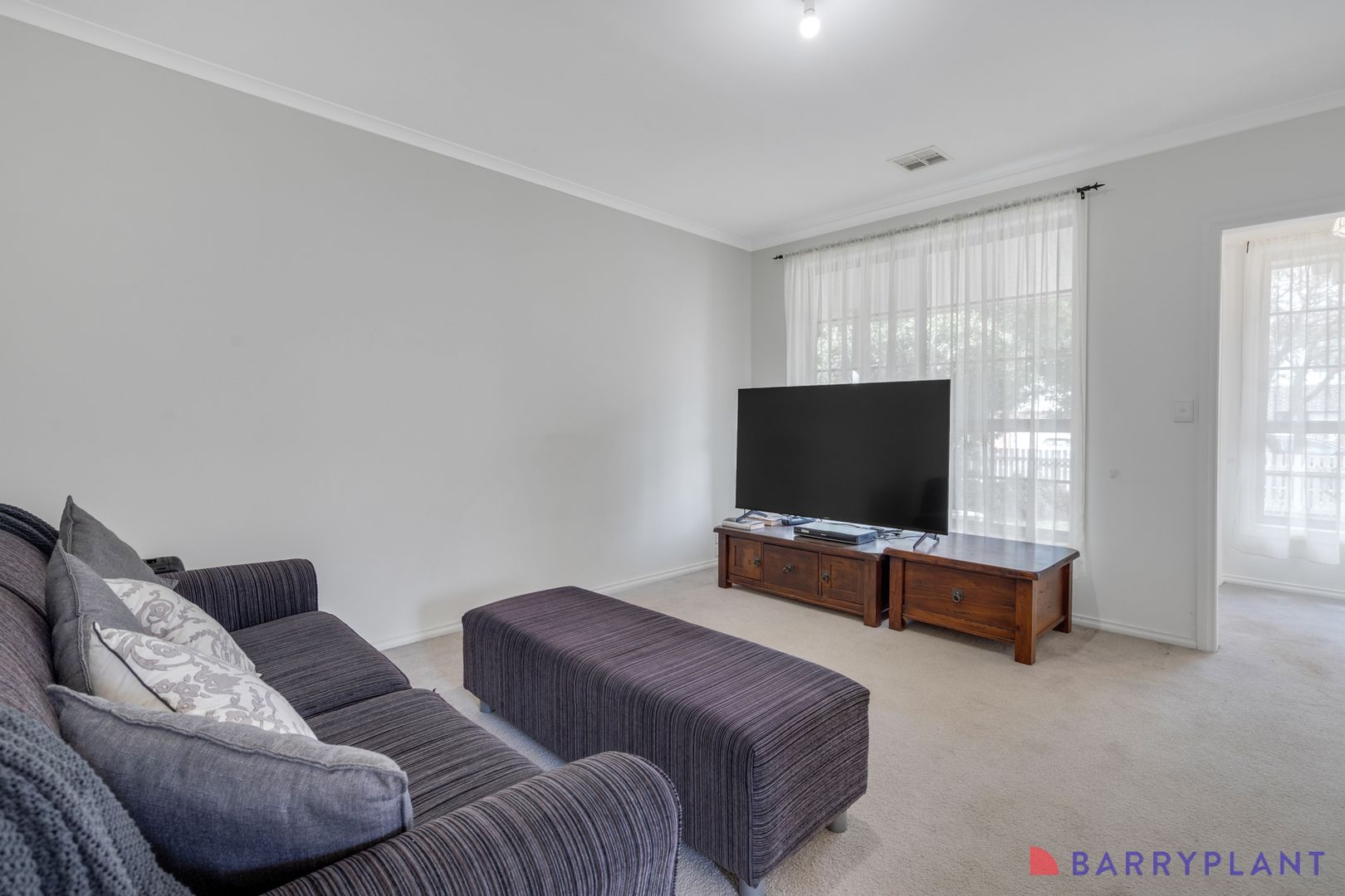 1/5 Orrong Avenue, Reservoir VIC 3073, Image 2