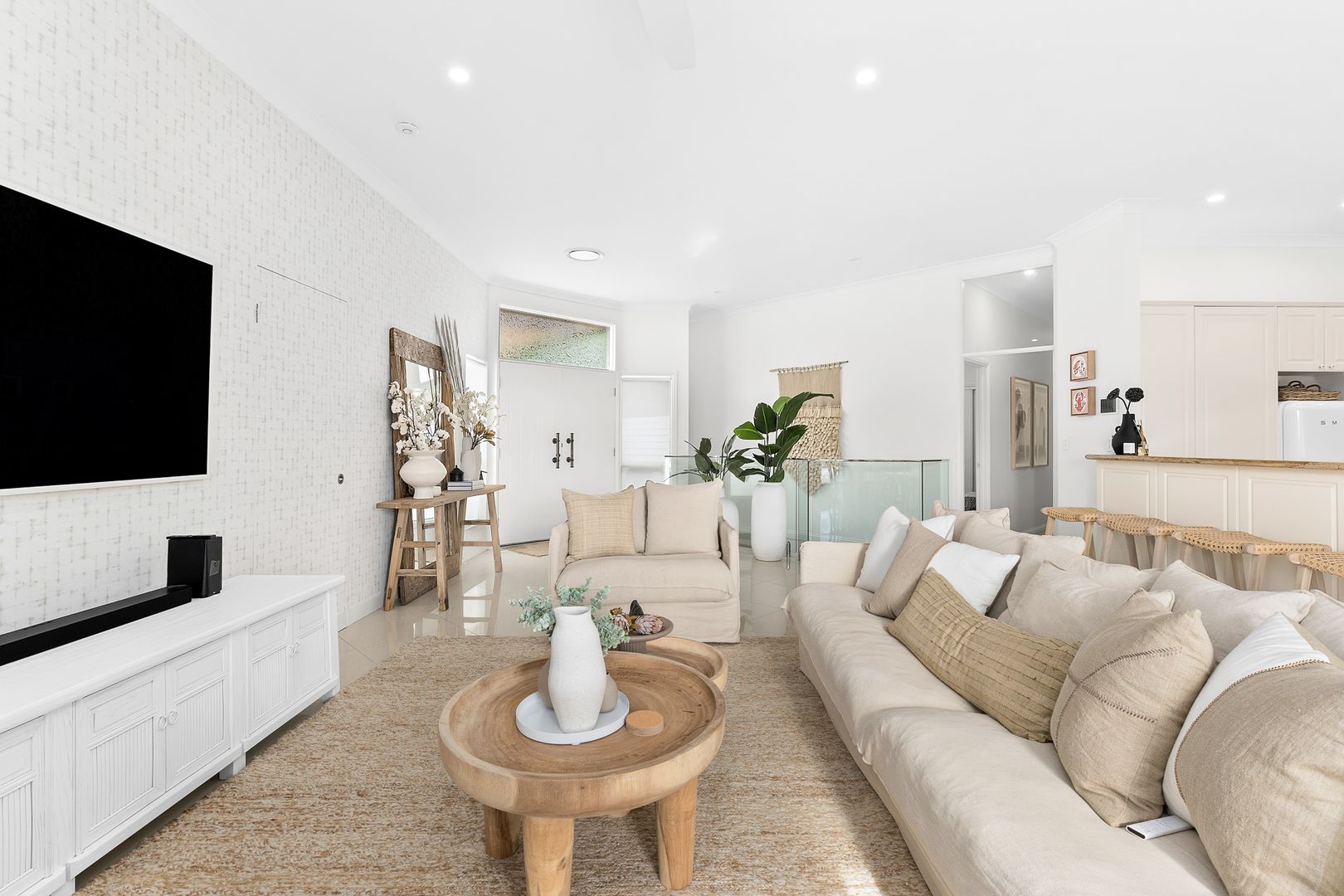 1/14 Sovereign Drive, Mermaid Waters QLD 4218 Semidetached For Rent