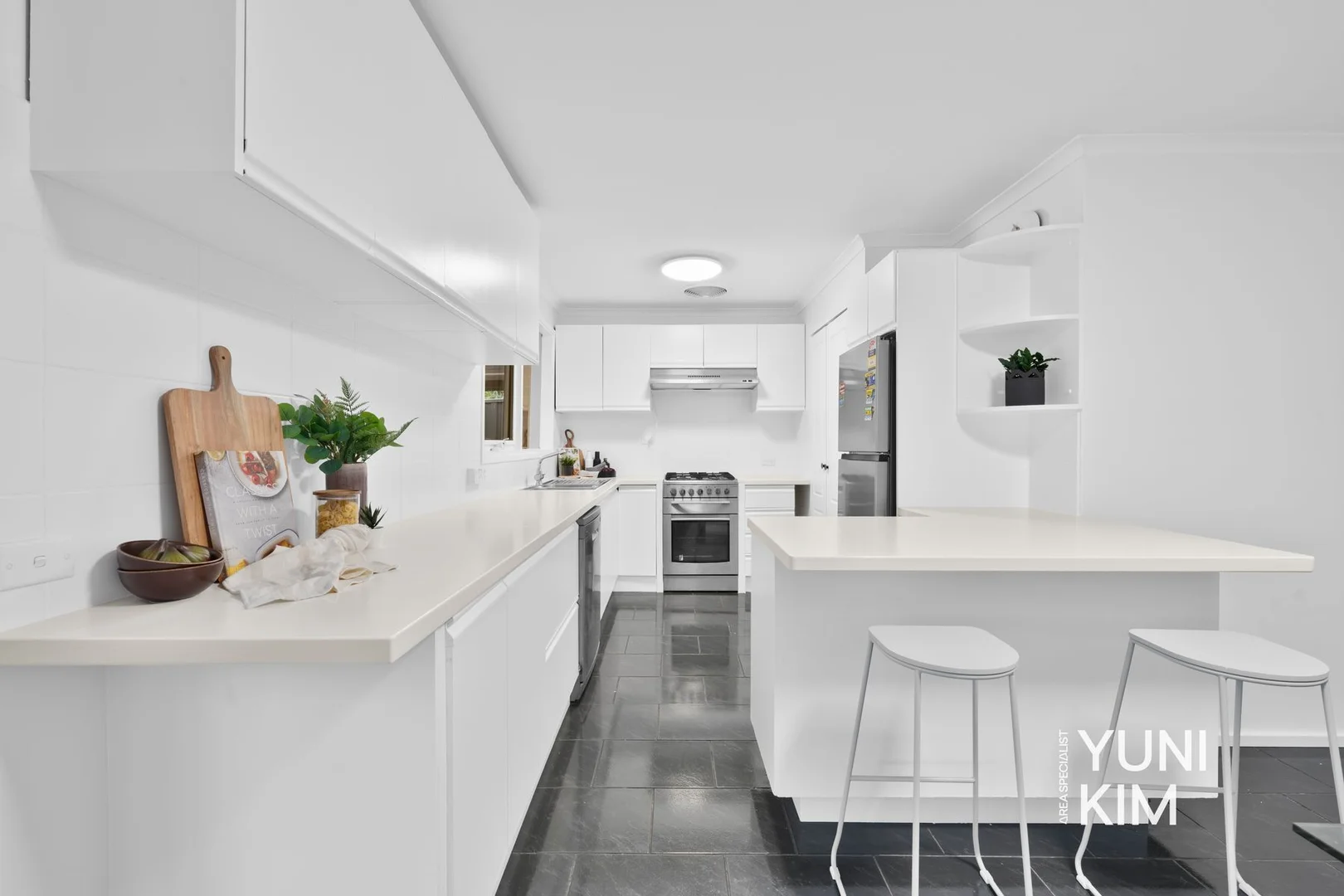 Additional image 9 of 197 James Cook Drive, Endeavour Hills VIC 3802