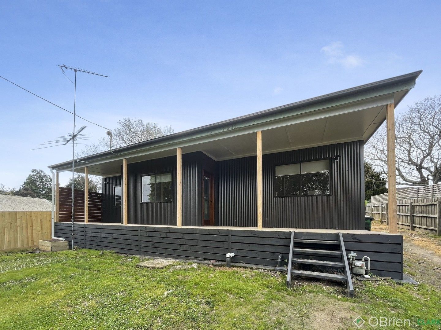 3 bedrooms House in 32 Acacia Street DROUIN VIC, 3818