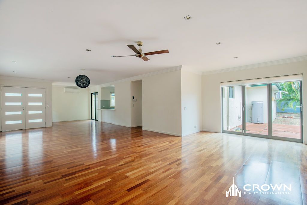 19 Coogeen Street, Bundall QLD 4217, Image 0