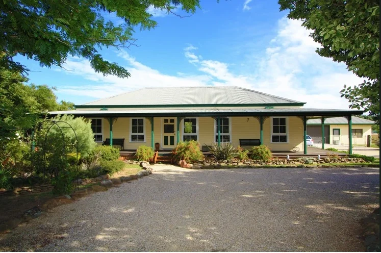 Primary image of 37 Weeroona Drive, Wamboin NSW 2620