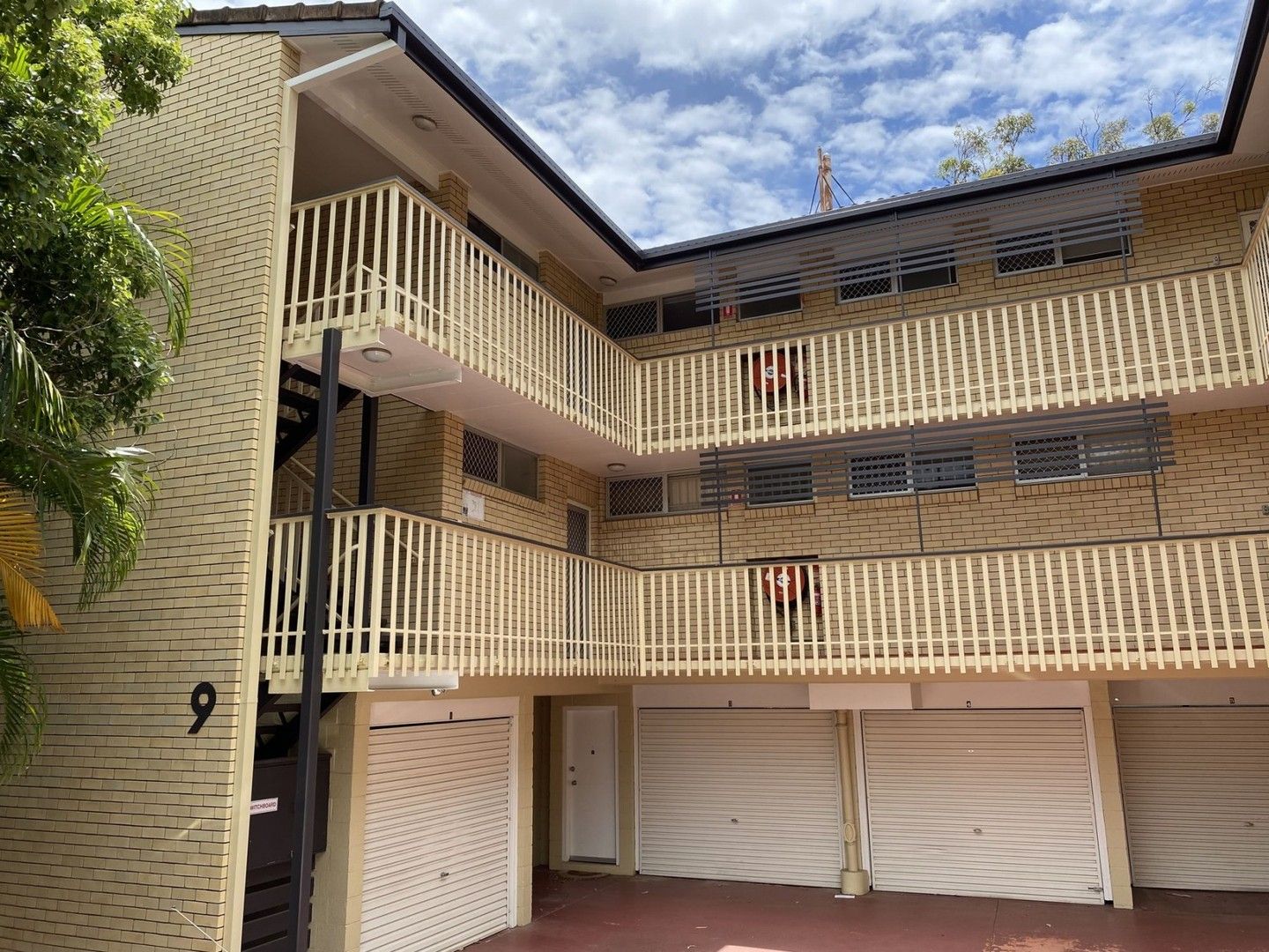 2 bedrooms Apartment / Unit / Flat in 2/9 Kingsford St AUCHENFLOWER QLD, 4066