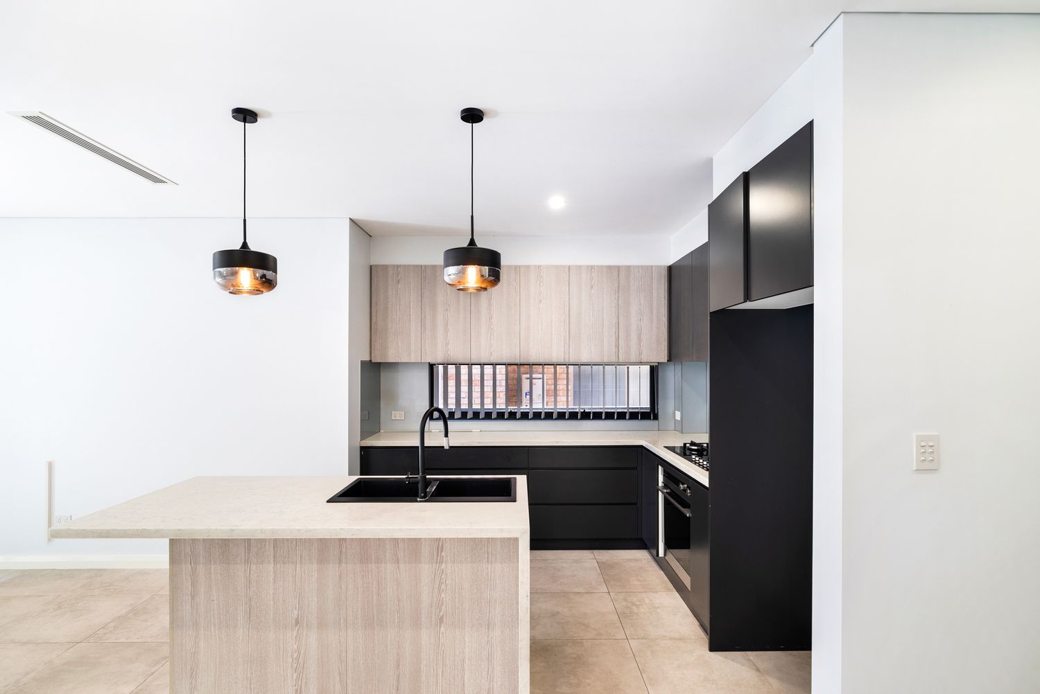 5 bedrooms House in 34 Laundess Avenue PANANIA NSW, 2213