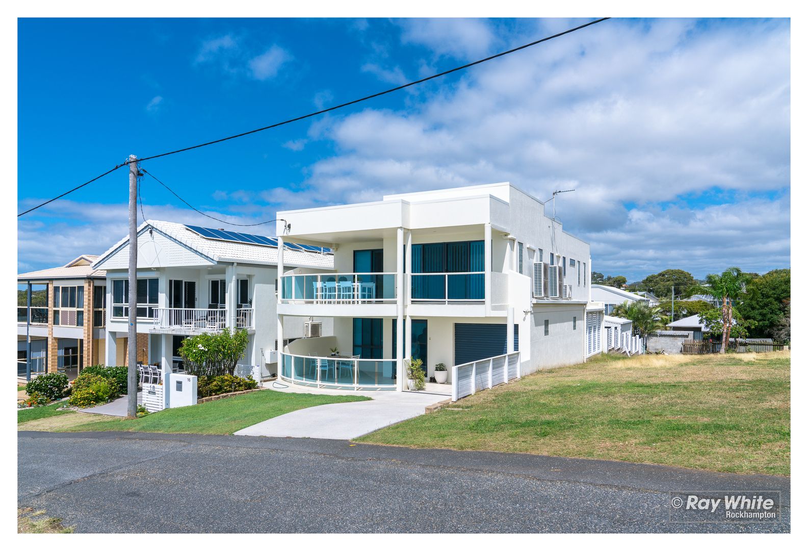 16 Esplanade, Cooee Bay QLD 4703, Image 1