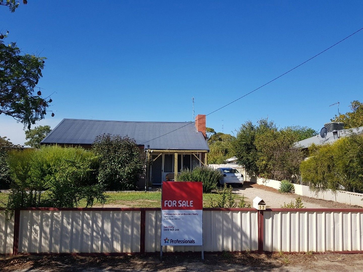 17 LENANE Street, Moora WA 6510, Image 0