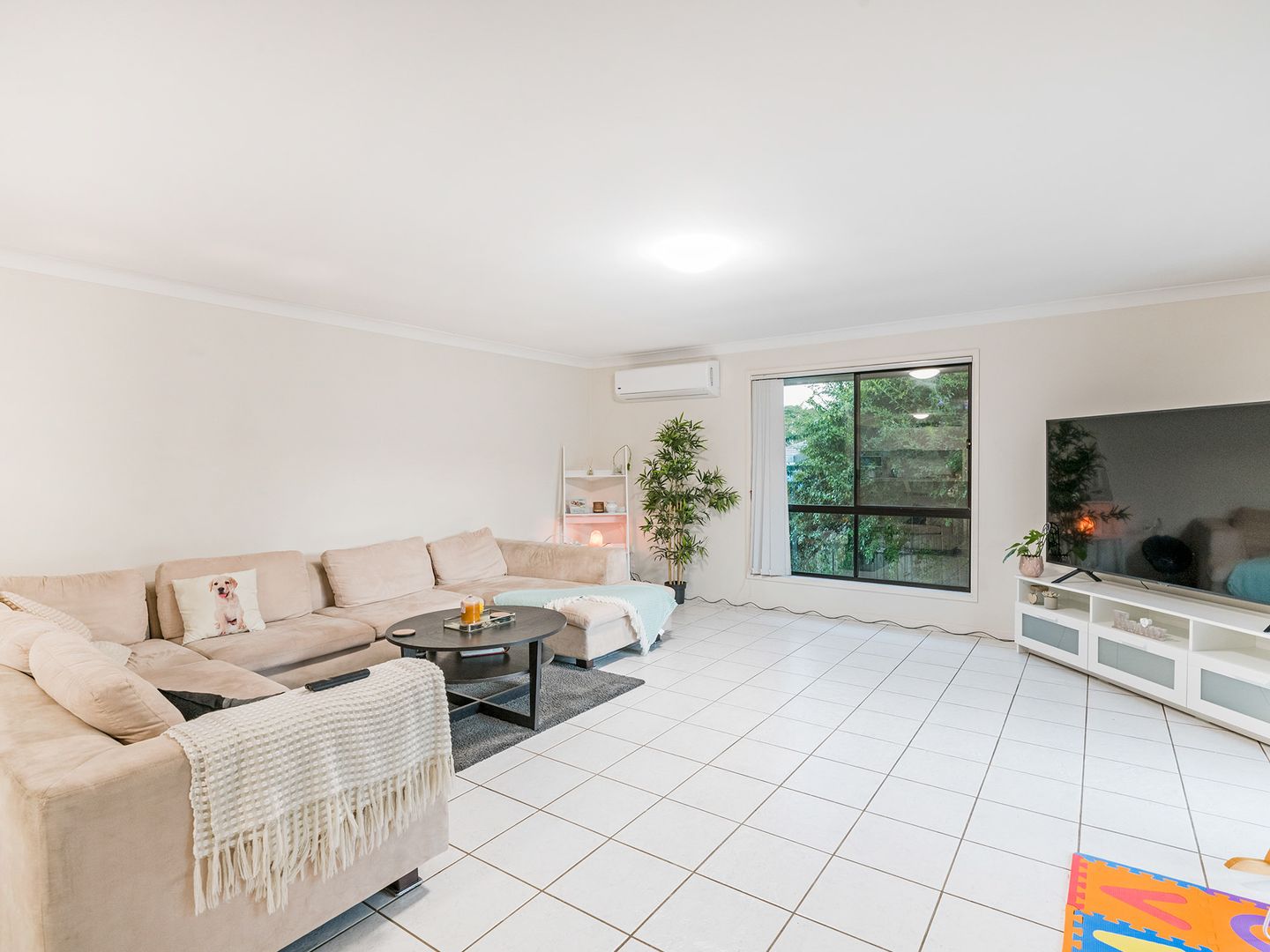 6 Megan Court, Sunnybank Hills QLD 4109, Image 2