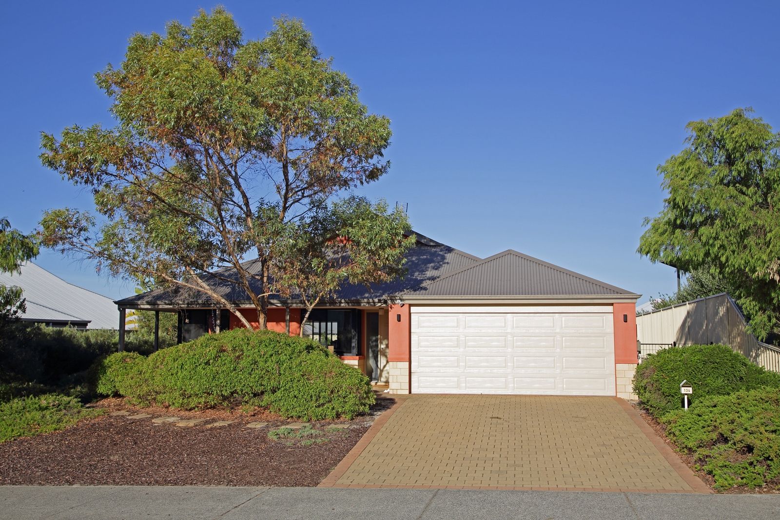 134 Dunsborough Lakes Drive, Dunsboroug Property History & Address
