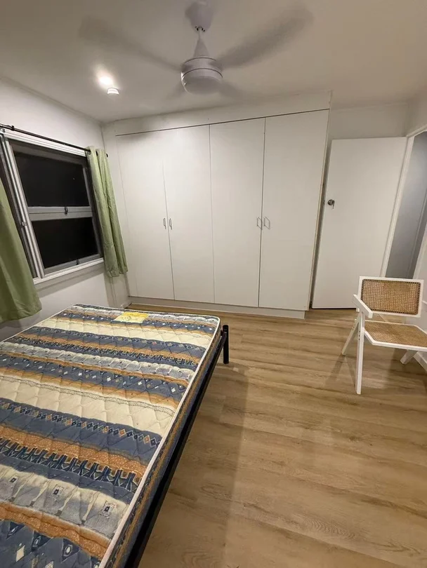 64 Esmond St, Emerald QLD 4720