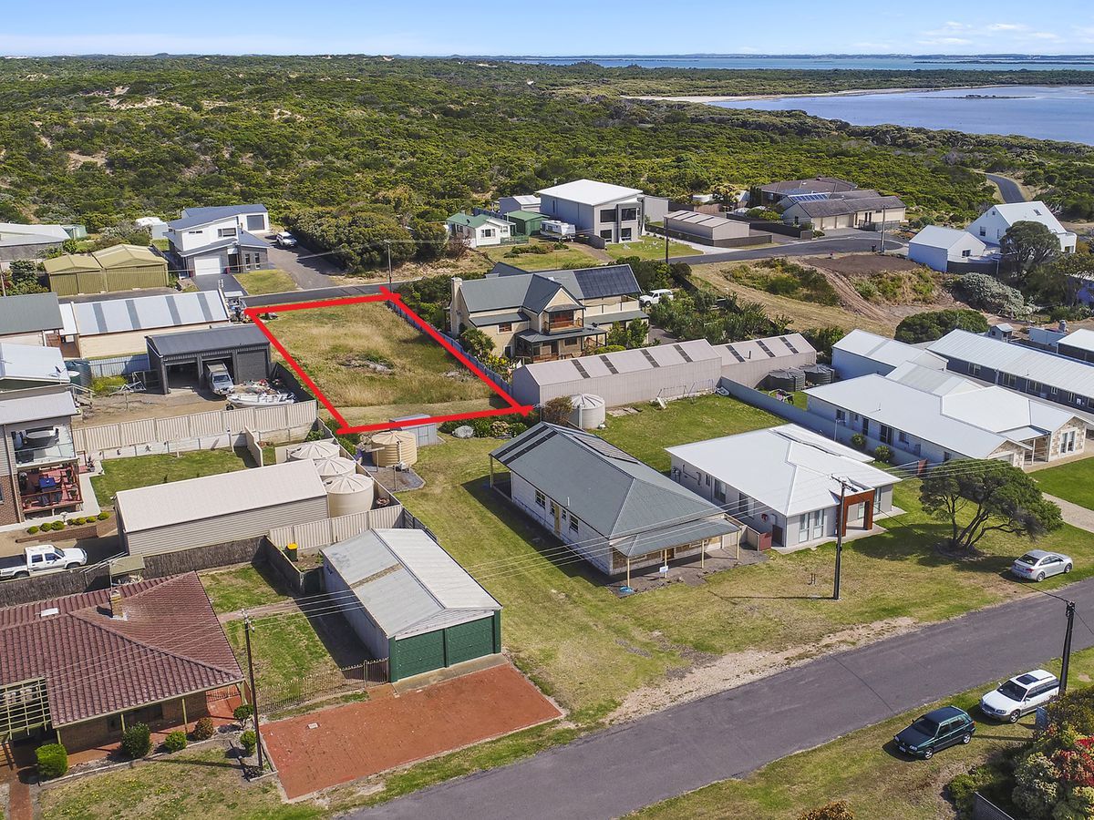 9 MABEL STREET, Beachport SA 5280, Image 0