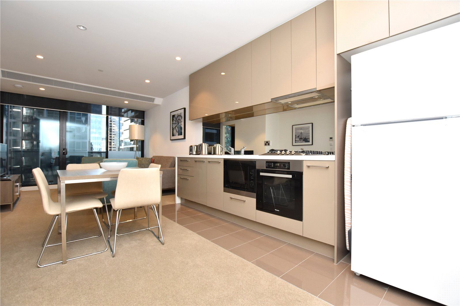 2 bedrooms Apartment / Unit / Flat in 1309/60 Kavanagh Street SOUTHBANK VIC, 3006